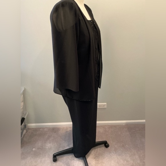 Karen Millen evening dress with Sheer jacket Overlay - Picture 5 of 9